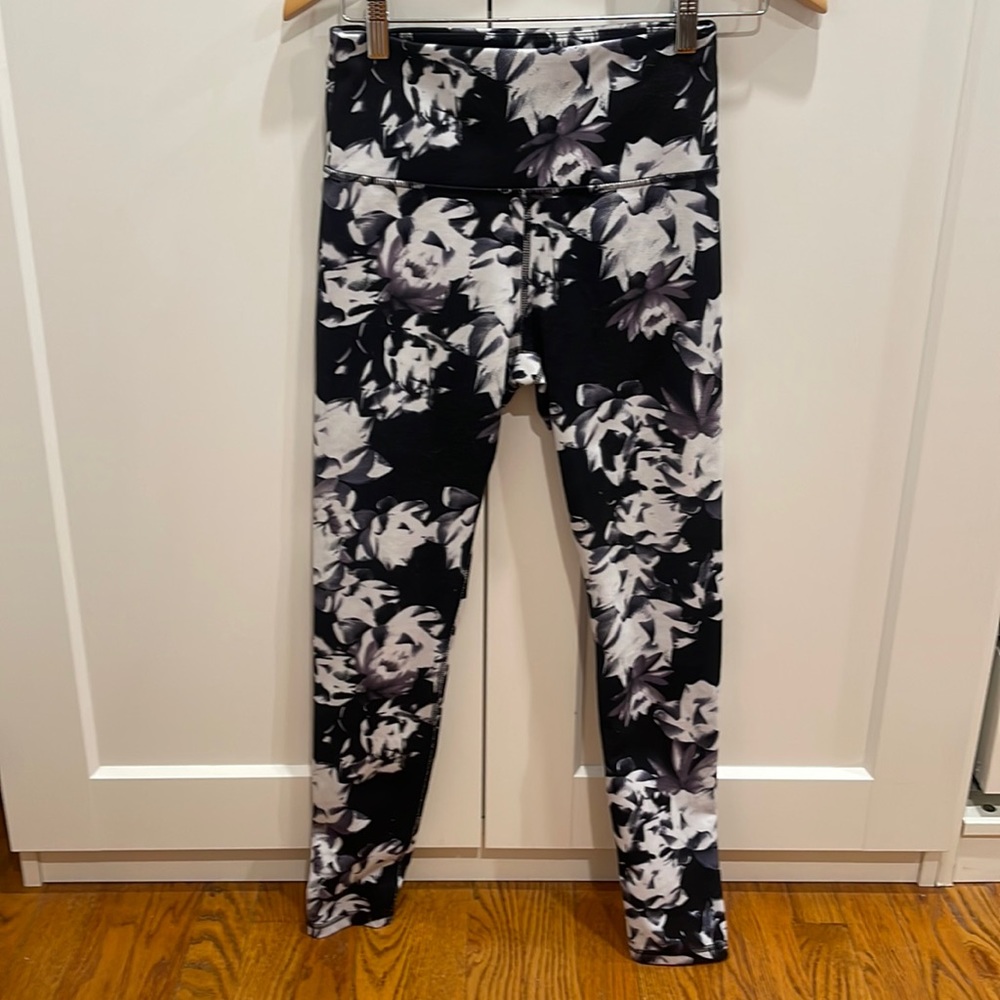 Balance collection exercise leggings